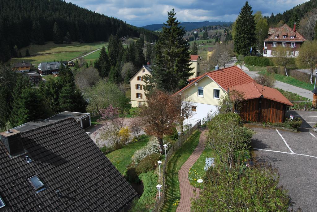 Pension Restaurant Waldblick Feldberg  Exteriör bild